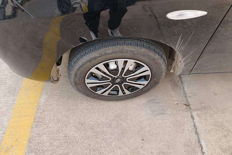 Used JAC Refine M3 2019 1.8L 5-Seater Express Edition Left Front Wheel Hub