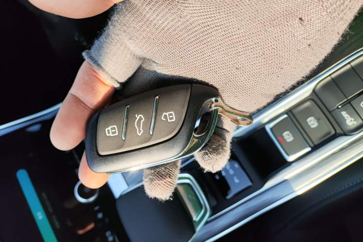 Used Roewe RX5 2025 PLUS 330TGI Automatic Trendsetting Smart Edition Vehicle Key