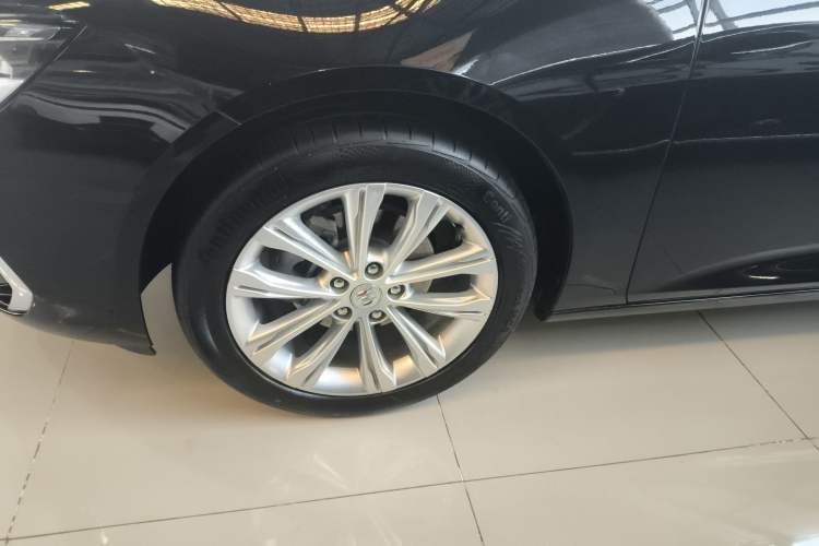 Used Buick Regal 2024 28T Luxury Edition Left Front Wheel Hub