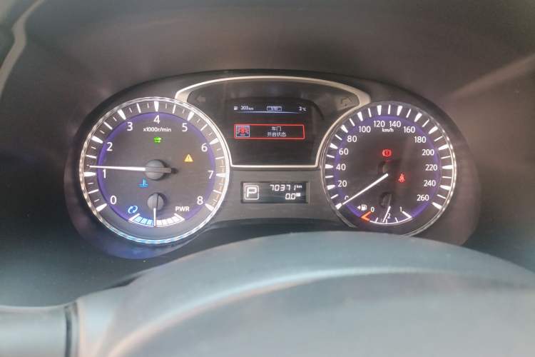 Used Infiniti QX60 2016 2.5 S/C Hybrid Two-Wheel-Drive Excellence Edition China V Standard