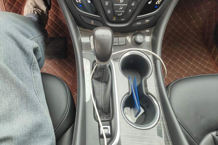 Used Buick Envision 2020 20T Two-Wheel Drive Elite Version
