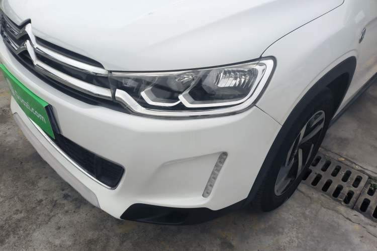 Used Citroen C3-XR 2015 1.6L Automatic Pioneer Model Left Front Headlight