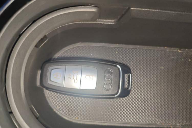 Used Audi Q4 e-tron 2022 40 e-tron Adventure Edition Interior 1