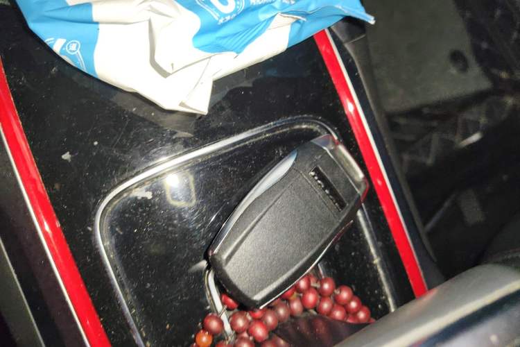 Used Haval H2 2018 Chuanxiang Edition 1.5T Dual-Clutch Two-Wheel Drive ZhiShang Model China V Standard