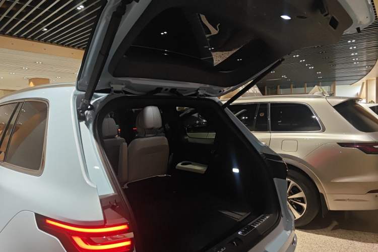 Used Li Auto ONE 2021 Extended-Range 6-Seater Version
