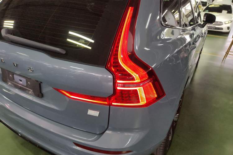 Used Volvo XC60 New Energy 2023 T8 Plug-in Hybrid Long-Range All-Wheel Drive Smart & Sporty Version
