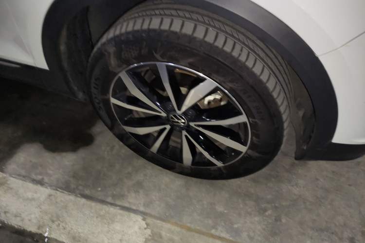 Used Volkswagen T-ROC 2023 280TSI DSG Two-Wheel Drive Time Edition Right Front Wheel Hub