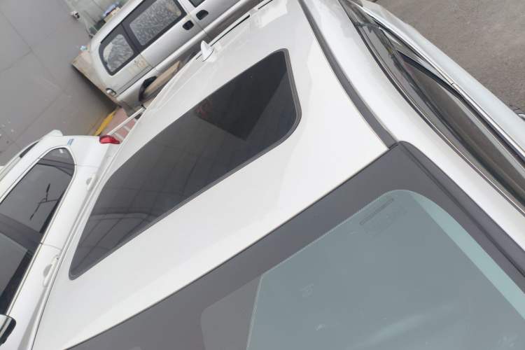 Used Toyota IZOA 2023 2.0L Yixing Version
