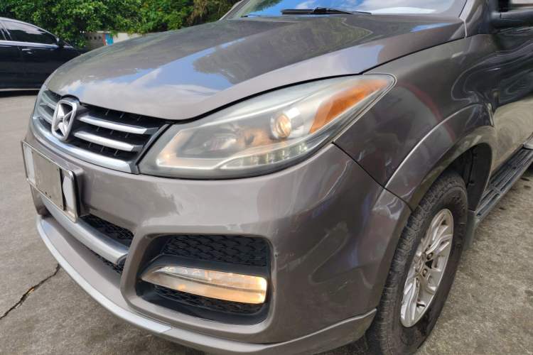 Used JMC Yusheng S350 2013 2.4T Automatic 2WD Diesel Ultra-Luxury 7-Seater Left Front Headlight