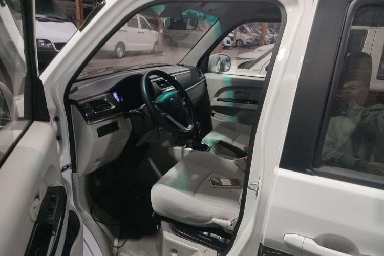 Used Jinbei New Hiace X30L 2018 1.5L Wealth Edition DLCG14
