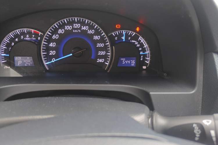 Used Toyota Camry 2016 2.0G 10th Anniversary Leading Edition
