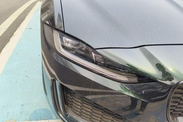 Used Jaguar XEL 2025 2.0T 250 PS R-DYNAMIC 90th Anniversary Edition Right Front Headlight