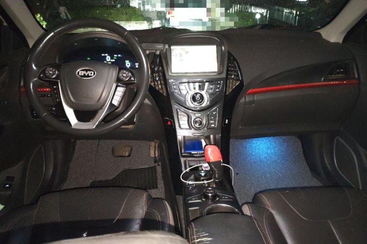 Used BYD Qin New Energy 2014 1.5T Flagship Model
