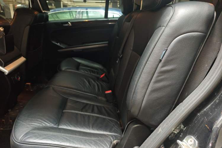 Used Mercedes-Benz GL-Class  Left Rear Seat