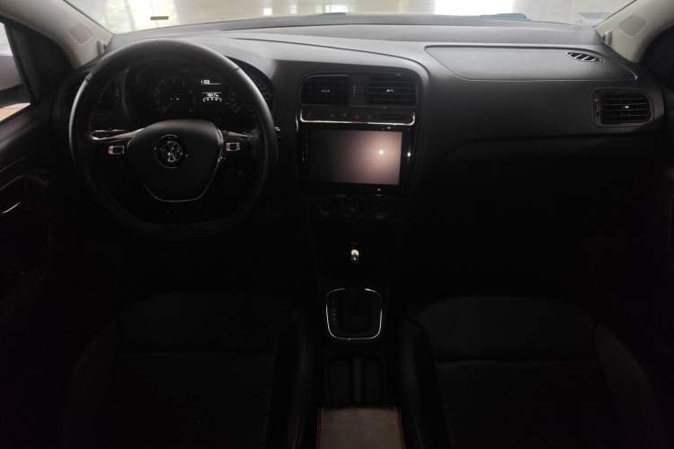 Used Volkswagen Polo 2018 1.5L Automatic Advanced Driving Model Center Console