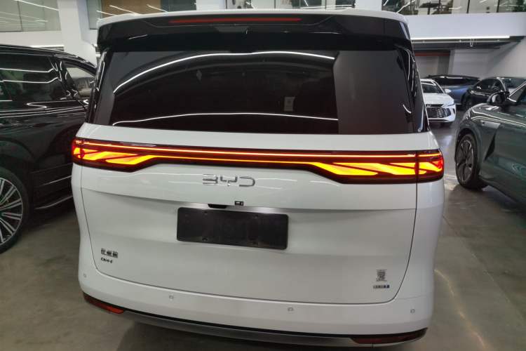 Used BYD Xia 2025 DM-i 1.5T 180km Beyond Edition
