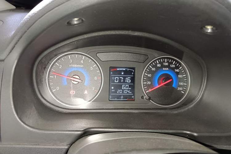 Used Dongfeng Fengon 330 2014 1.5L Manual Utility Version DK15