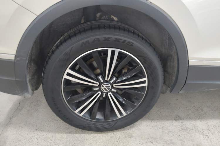 Used Volkswagen Tiguan L 2021 330TSI Automatic Two-Wheel Drive Smart Edition