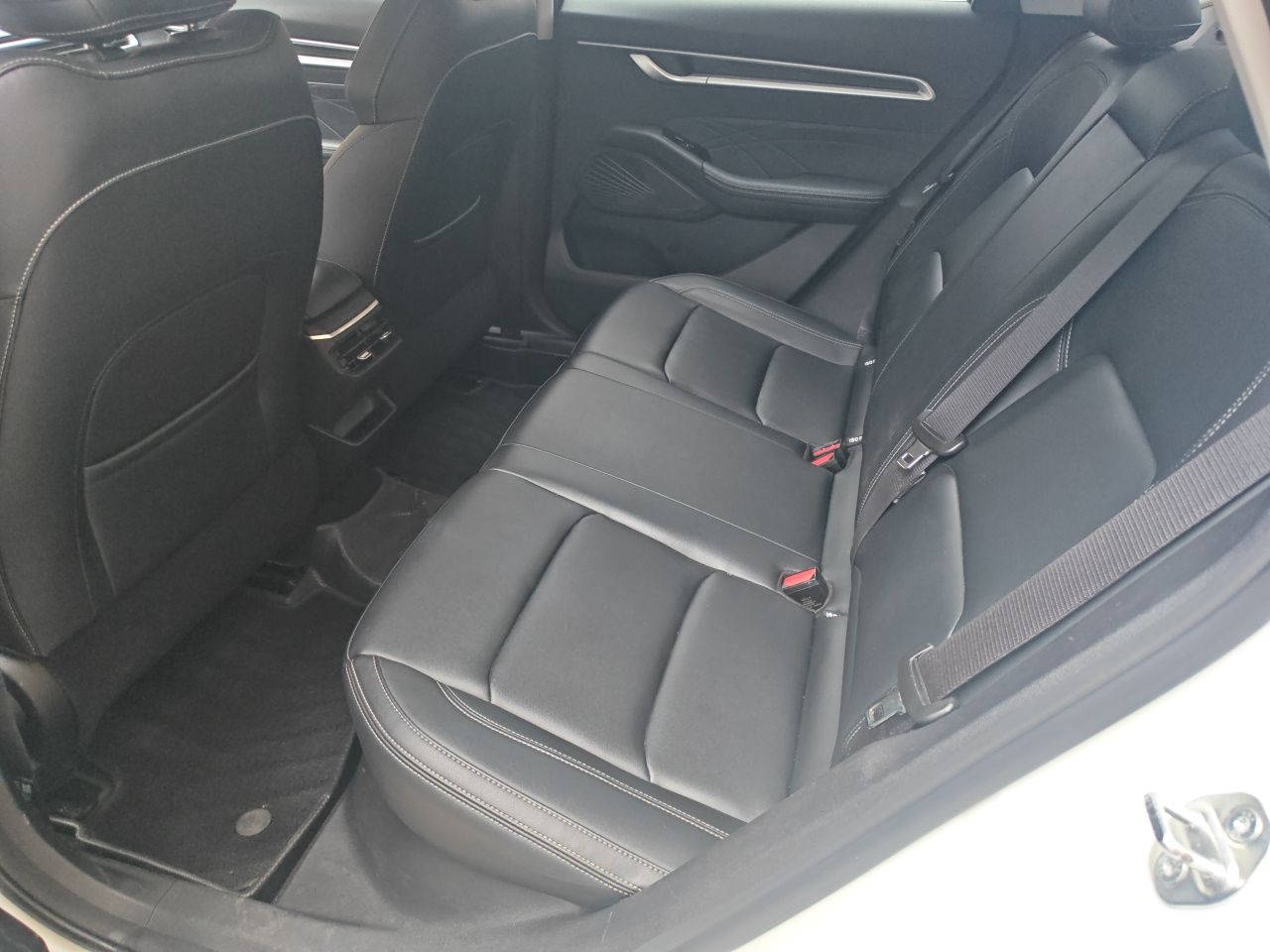 Geely Auto Emgrand 2025 4th Generation 1.5L CVT Starry Edition — снимка 17