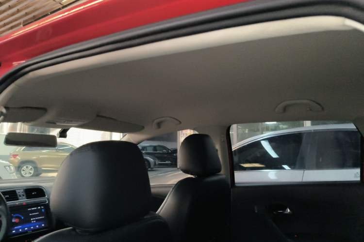 Used Volkswagen Polo 2013 1.4L Automatic Comfort Edition