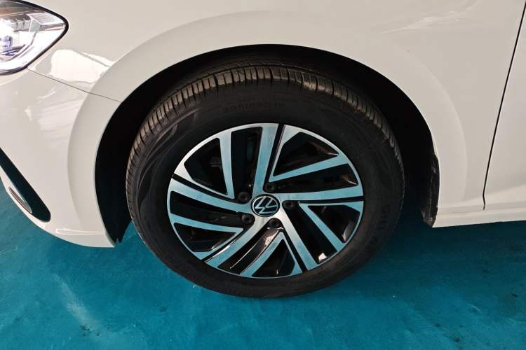 Used Volkswagen Lavida 2024 300TSI DSG Starry Sky Leading Edition Left Front Wheel Hub