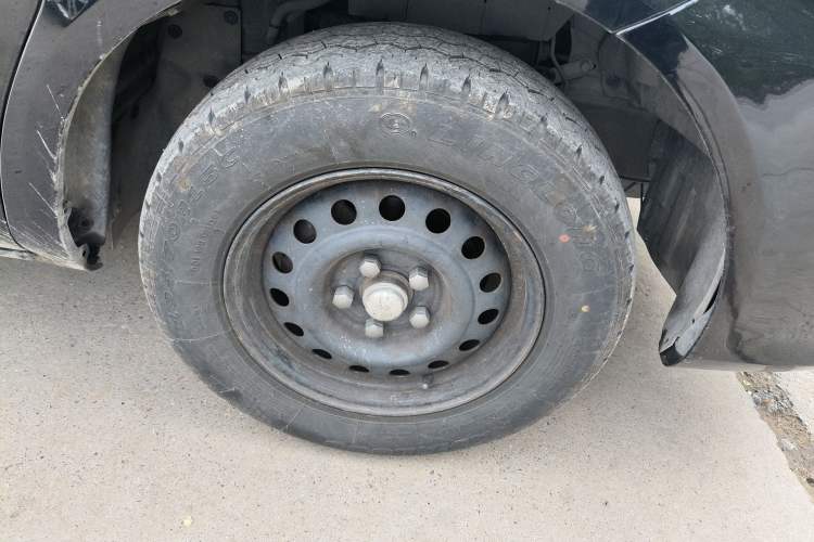 Used FORTHING Lingzhi 2019 M5 1.6L Exclusive Edition 7-Seater
