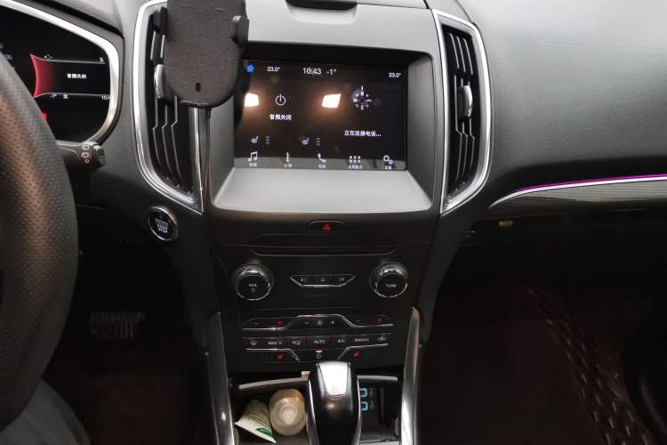 Used Ford Edge 2016 EcoBoost 245 Two-Wheel-Drive Titanium 7-Seater