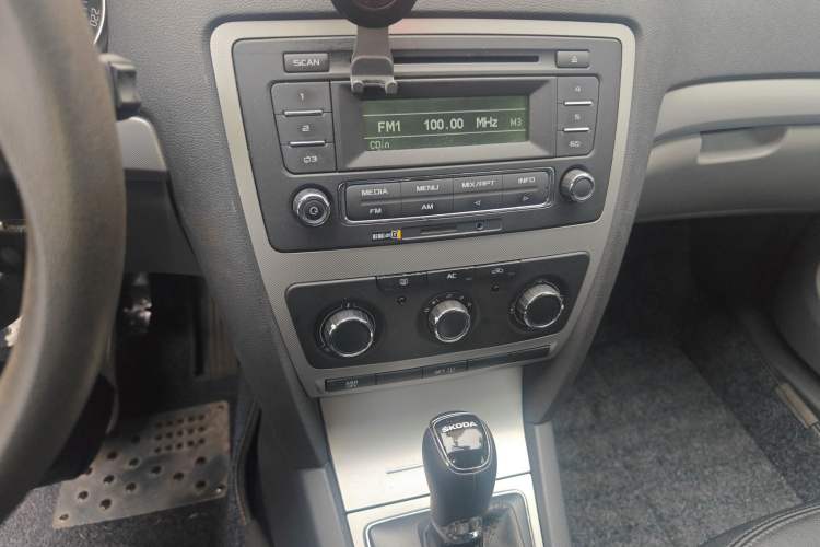 Used Skoda Octavia 2014 2.0L Automatic Yijie Edition