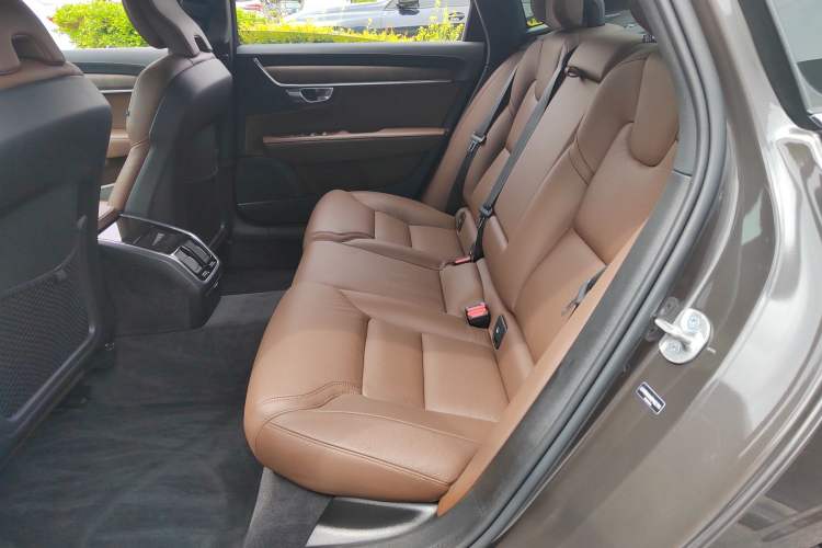 Used Volvo S90 2025 B5 Zhiyuan Luxury Edition Left Rear Seat
