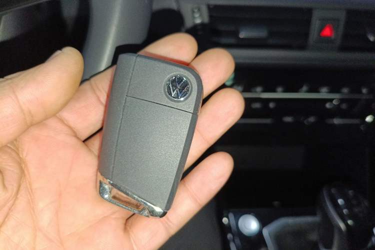 Used Volkswagen Tayron 2021 280TSI Two-Wheel Drive Luxury Smart Connectivity Version Vehicle Key