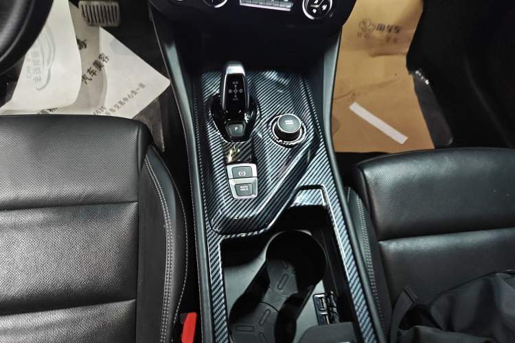 Used Lynk & Co 03 2022 2.0TD DCT JingPro Gear Lever