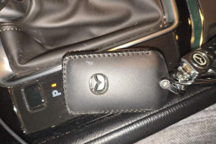 Used Mazda CX-5 2022 2.0L Automatic Two-Wheel Drive Comfort Version Vehicle Key