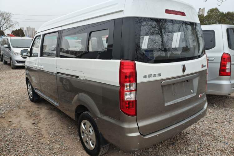 Used Jinbei New Hiace X30L 2021 1.5L Wealth Edition Bus Non-Air-Conditioned China VI Standard SWC15M
