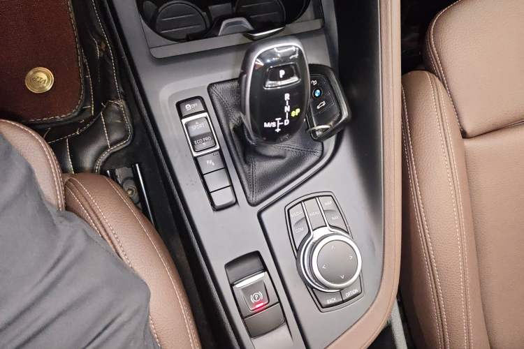 Used BMW X1 2020 sDrive25Li Leading Model Gear Lever