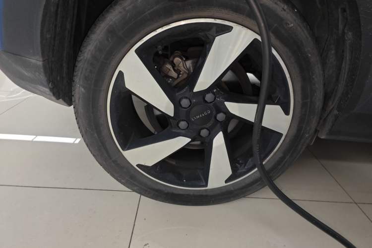 Used Lynk & Co 06 EM-P 2020 PHEV Plus Right Rear Wheel Hub