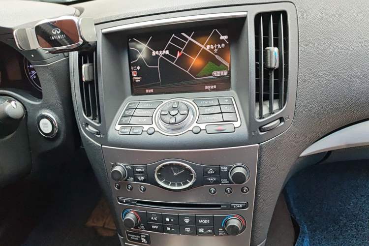 Used Infiniti G Series 2013 G25 Sedan Luxury Sport Edition Audio And AC Panel