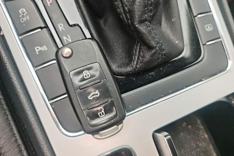 Used Volkswagen Passat 2013 2.0 TSI DSG Prestige Edition
