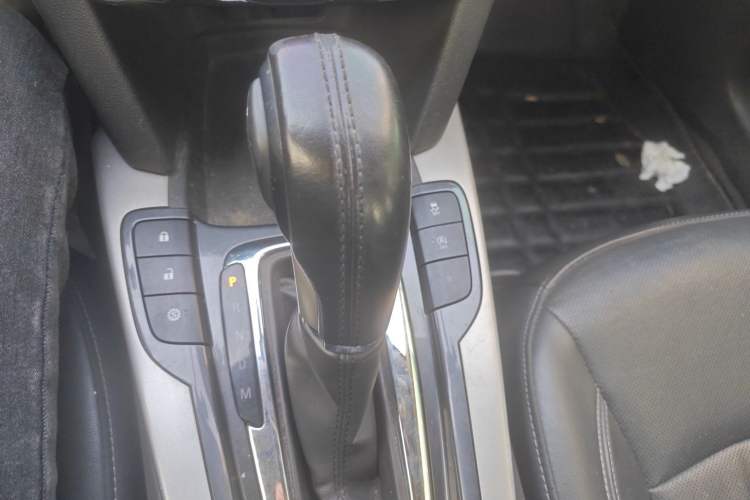 Used Chevrolet Malibu 2018 530T Automatic Luxury Edition Gear Lever