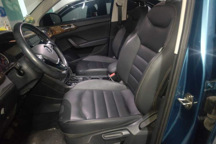 Used Volkswagen Tharu 2019 280TSI Two-Wheel Drive Luxury Version China VI Standard