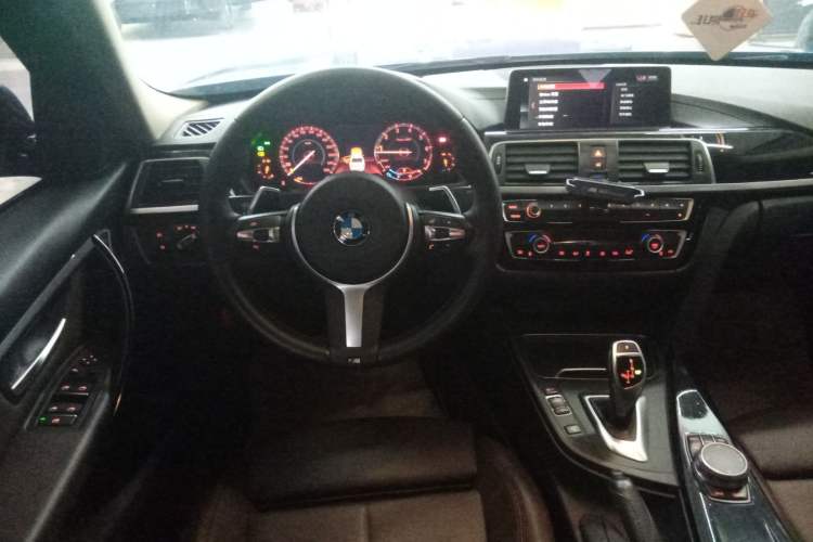 Used BMW 3 Series 2018 320Li Leading Model M Sport Package
