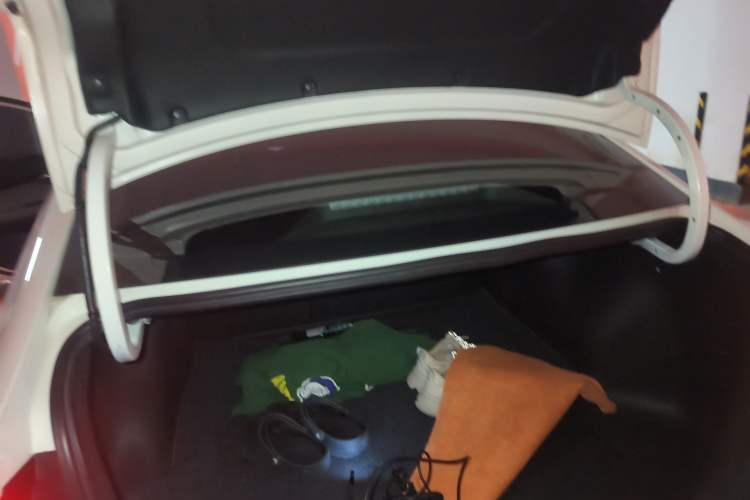 Used GAC Trumpchi EMPOW 2021 270T DCT J16 Version Trunk