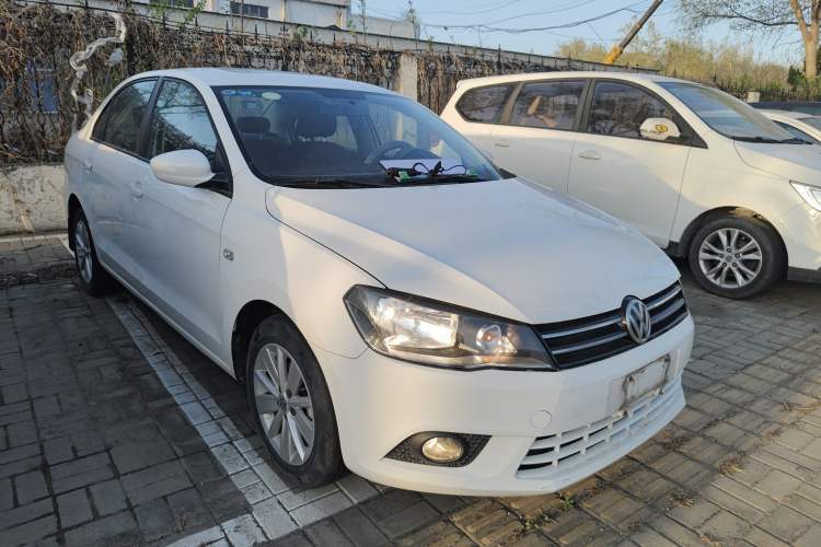 Used Volkswagen Jetta 2015 1.6L Manual Comfort Model Exterior 1