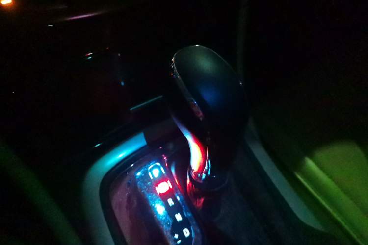 Used Buick Regal 2015 2.0L Leading Fashion Edition