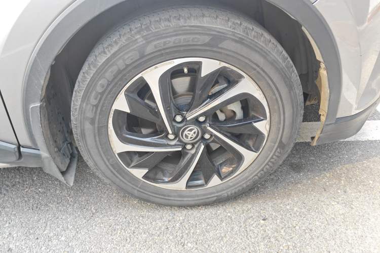 Used Toyota IZOA 2020 2.0L Yi Xiang CARE
