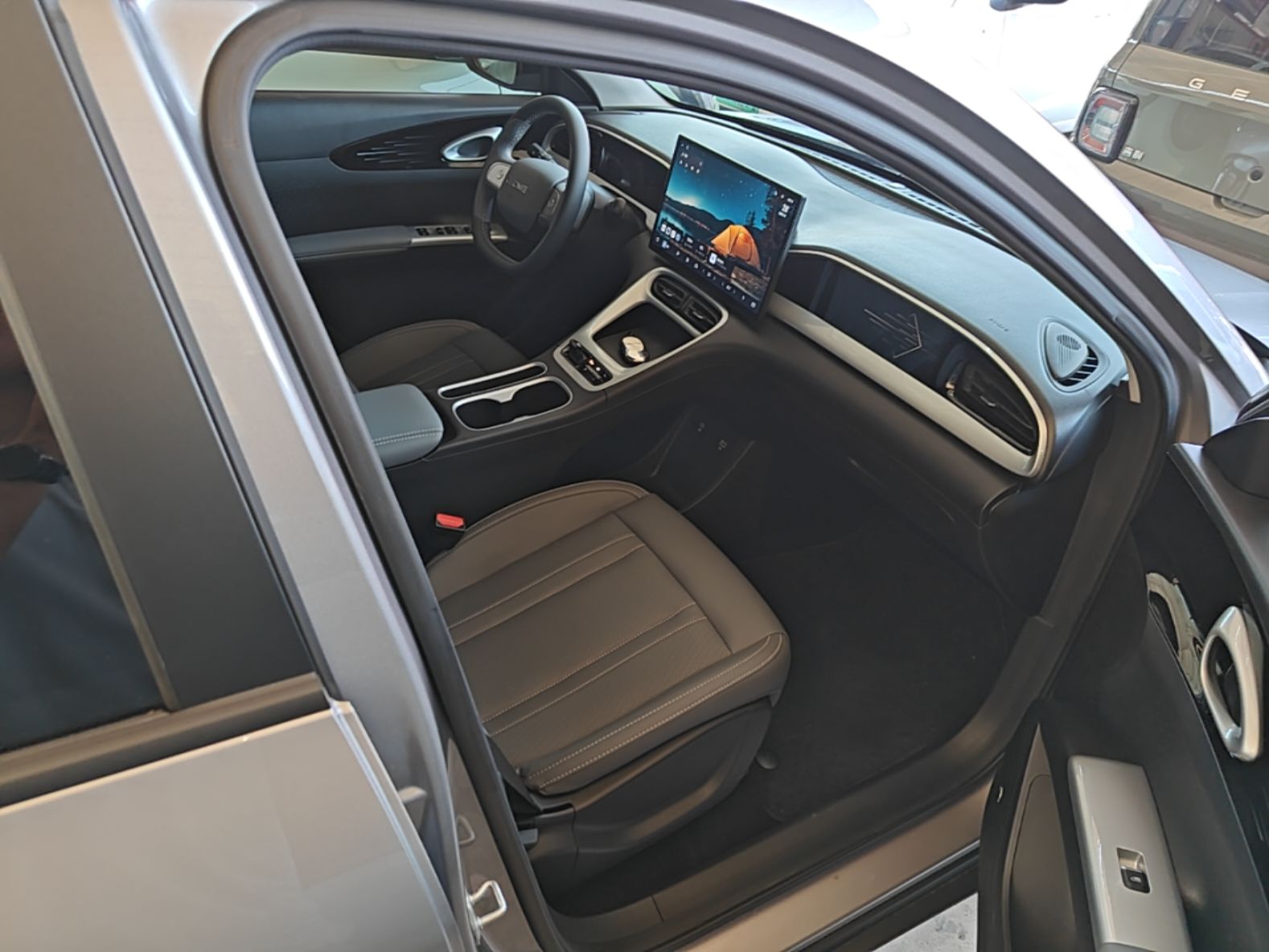 Geely Galaxy Geome 2025 310km Dream Edition — снимка 19