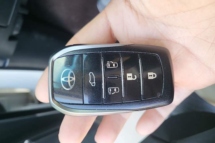 Used Toyota Alphard 2020 Dual-Engine 2.5L Prestige Edition
