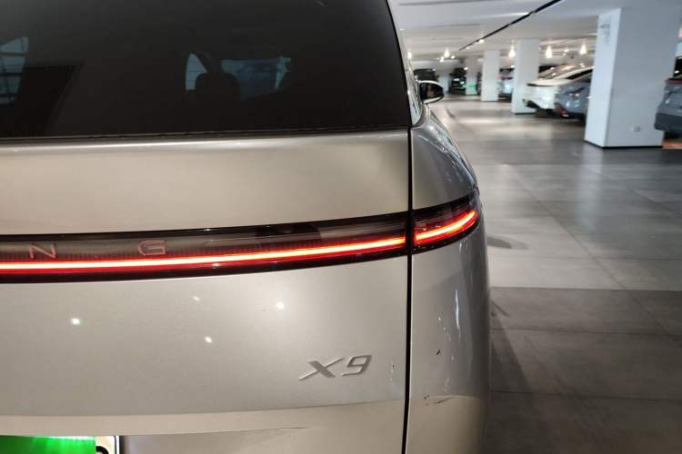 Used XPeng X9 2024 610 Long-Range Pro
