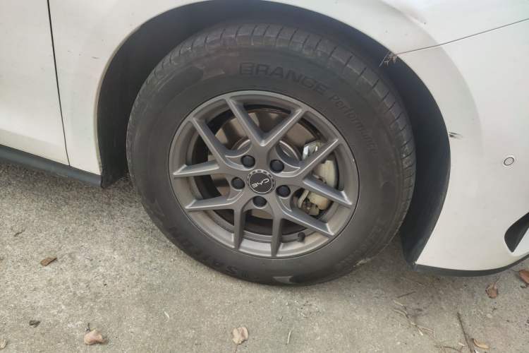 Used BYD Seal 06 New Energy 2025 DM-i Smart Drive 80KM Luxury Model Right Front Wheel Hub