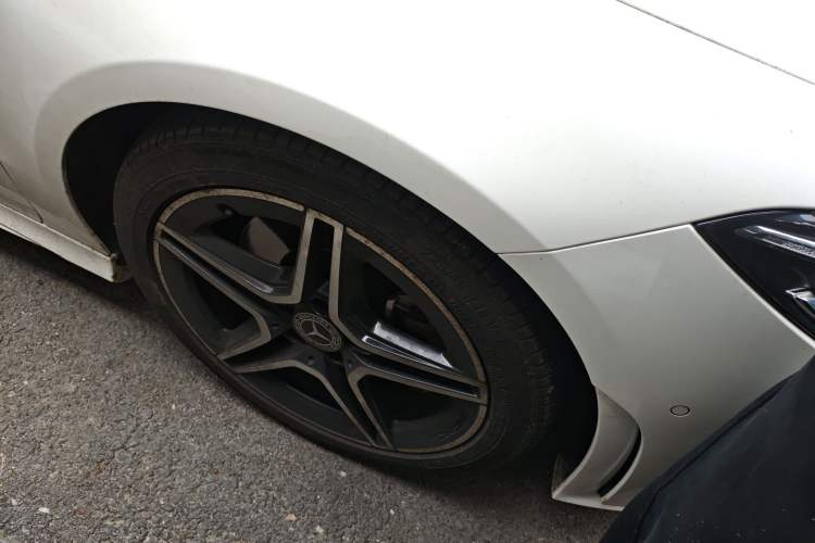 Used Mercedes-Benz CLA 2022 Year Restyled CLA 260 4MATIC Right Front Wheel Hub