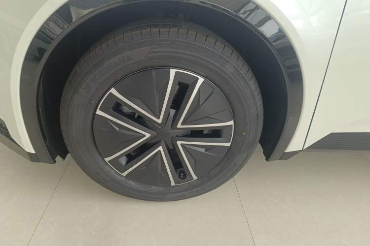 Used Toyota bZ5 2025 Model 550 JOY
